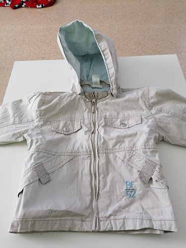 Jacke, Gr. 86. dünn, beige-braun