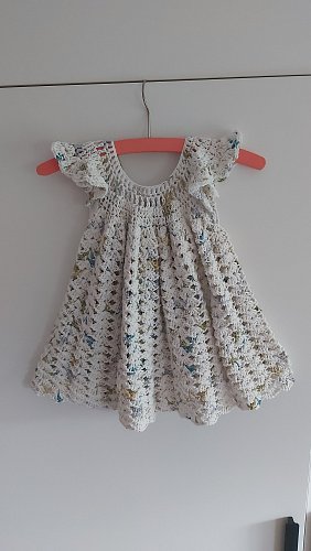 Kleidchen selbst gehäkelt