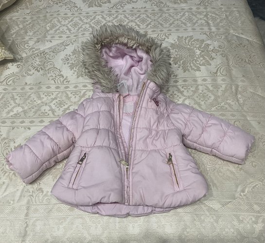 Jacke mit Kapuze