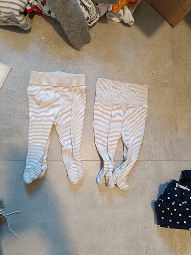 Hosen mit Fuß