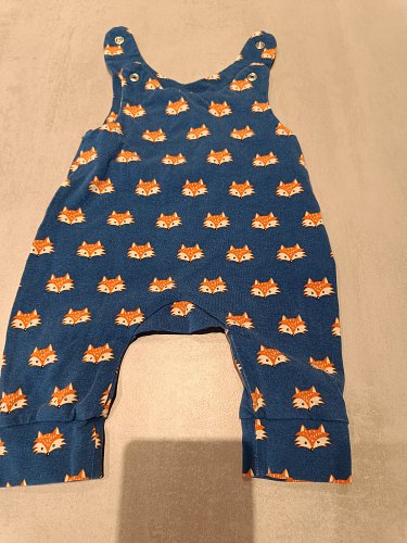 Strampler blau mit Fuchs
