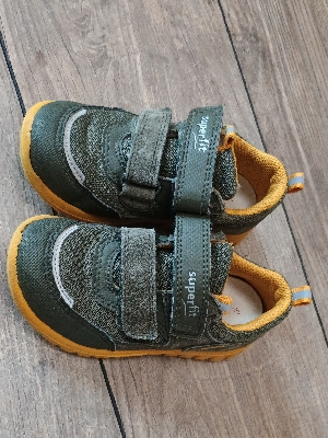 Sneaker