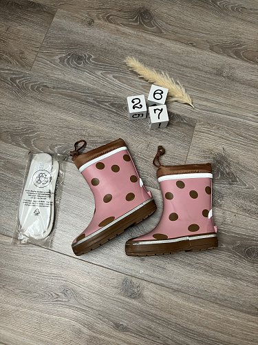 Gepunktete Gummistiefel