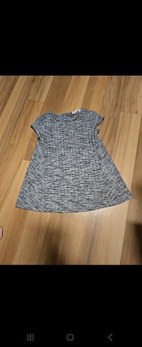 Graues Kleid