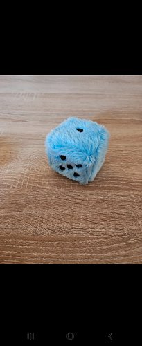 Blauer Stoff Würfel