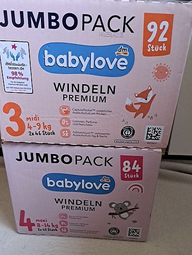 Box mit mindestens 20 Teilen