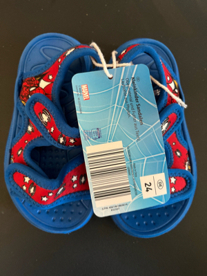 Sandalen neu