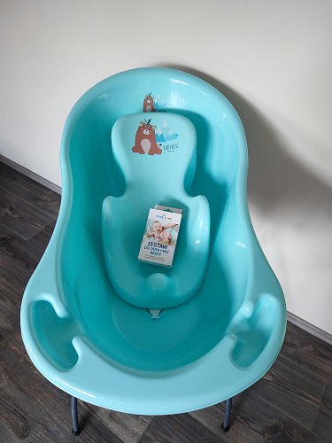 Baby Badewanne mit Gestell