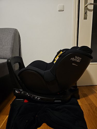 Britax Römer Kindersitz Dualfix iSense mit Flex Base iSense - Space Black