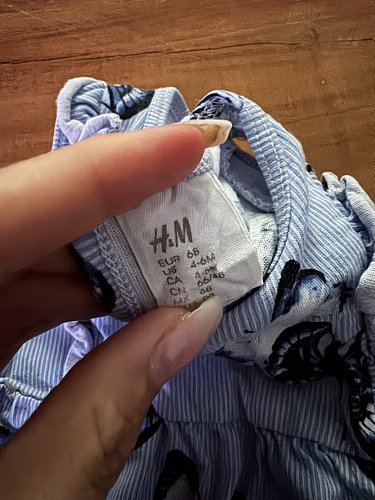 Kleid mit Schmetterlingen