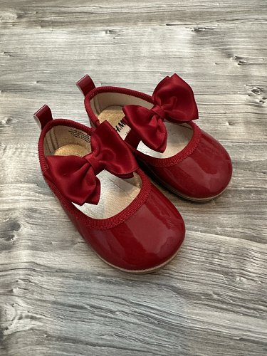 Ballerina mit Schleife
