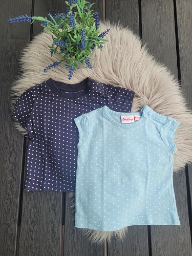 2 Baby Tshirts Gr 62/68