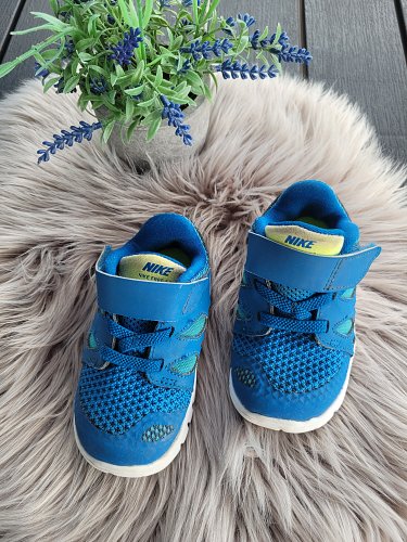 Baby Nike Sneaker Gr 21