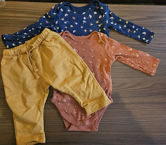 Bodys und Hose