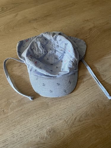 Cap mit Nackenschutz