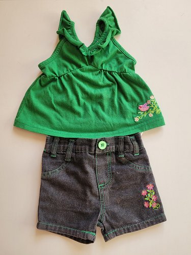 Sommeroutfit für Mädchen Top und passende Shorts von Carter's Gr. 80