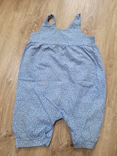 Hellblauer Strampler Einteiler von Alana Gr. 80