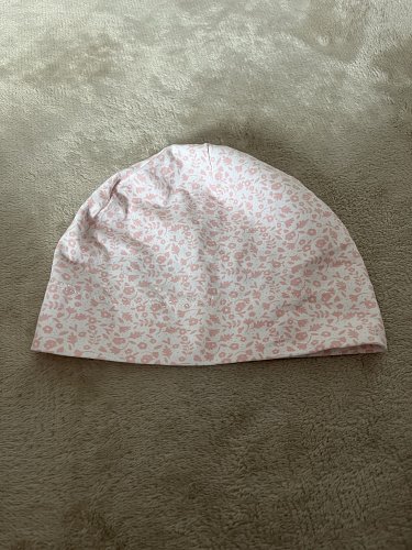 2 dünne Mützen von H&M  in Größe 62/68 zu verkaufen