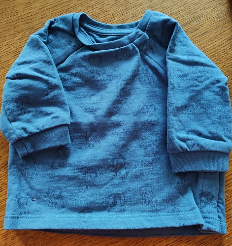 Blauer Pullover