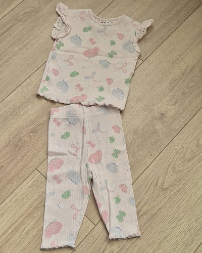 T-Shirt & Leggings Set
