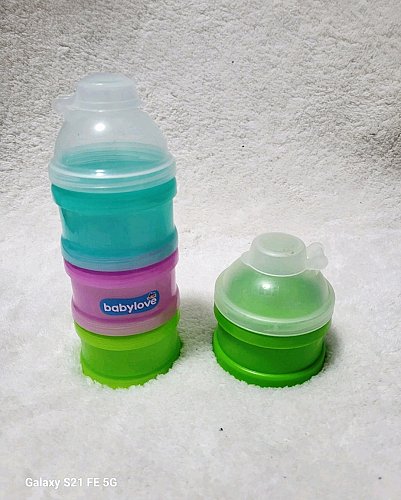 Milchpulver-Portionierer von Babylove & Hipp – ideal für unterwegs!