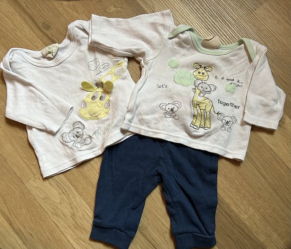 Set mit Pullover und Hose
