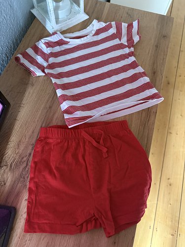 Schlafanzug Gr  80 gestreift Primark