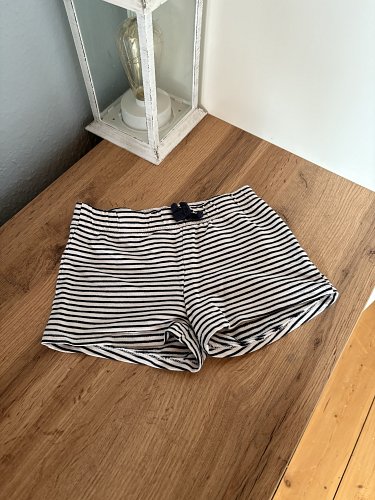 H&M kurze Hose 110