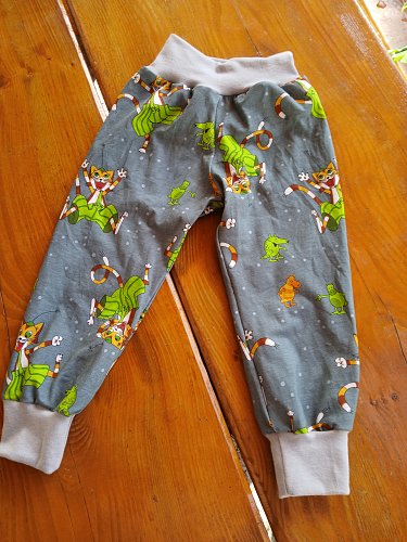 Pumphose Handmade neu Pettersson und Findus Jersey 98