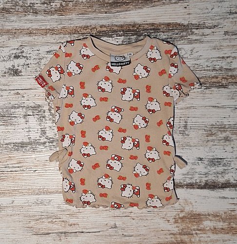 Süßes Hello Kitty Ripp-T-Shirt Gr 98