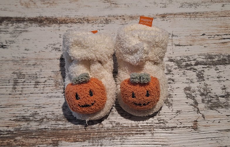 Süße Baby Krabbelschuhe im Halloween Kürbis-Look ​Gr. 17,5/18