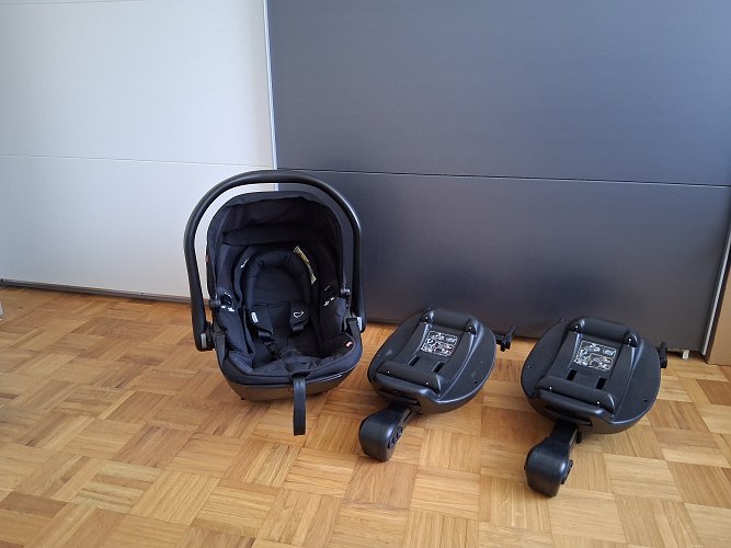 Babyschale Kiddy Evolutionpro 2 mit zwei Isofix Stationen