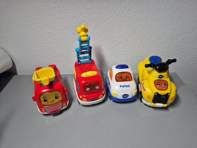 Tut tut Baby Flitzer 4 Stück Feuerwehr Polizei Motorrad Vtech