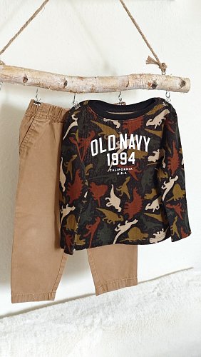 Hose Carters und Langarmshirt oldnavy Set