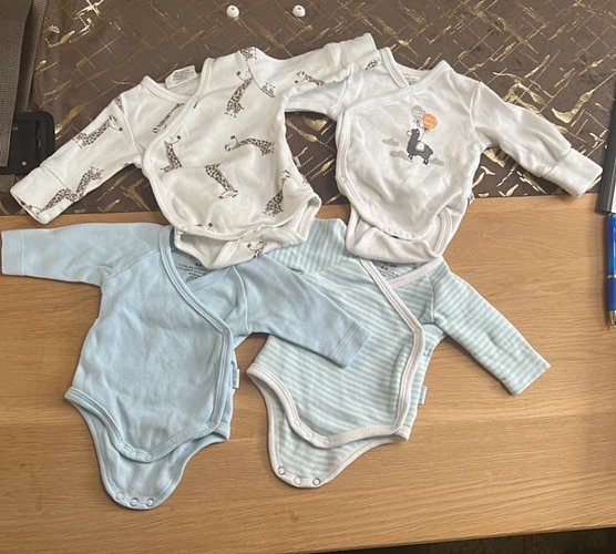 4er Set Bodys gr. 44