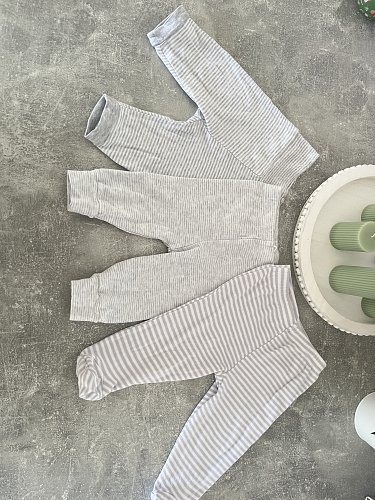 3x Babyhosen Set Grau/Weiß – Gr. 62/68 & 68