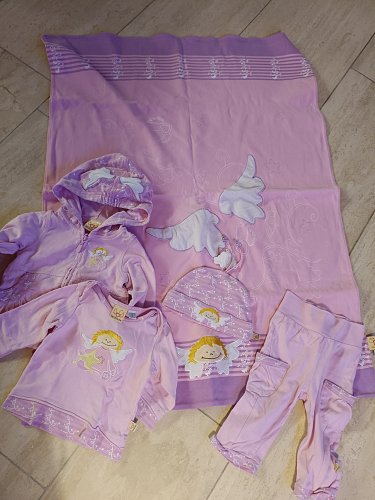 Süßes Set Decke, Hose, Shirt, Sweatjacke, Mütze herzkirsche Engel Flügel