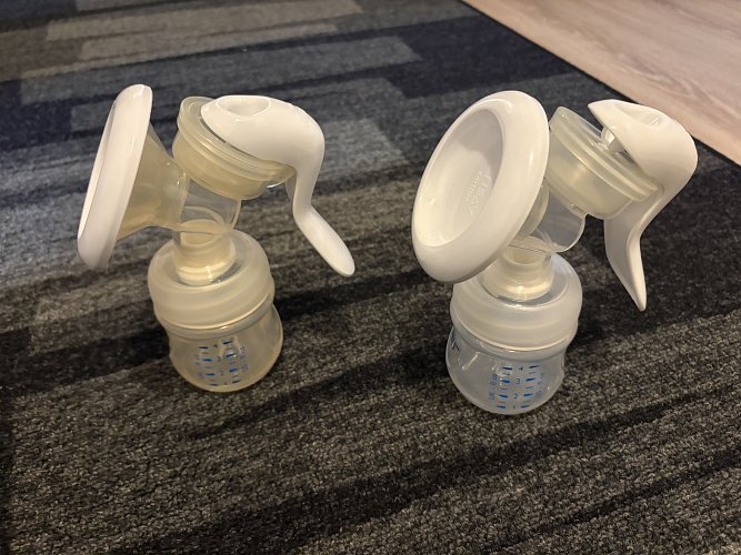 Milchpumpe von Avent und Lionelo