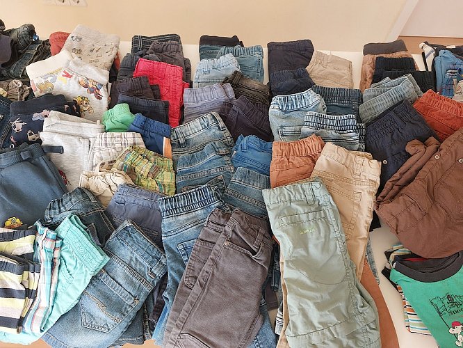 Kleidung Gr. 98/104 - versch. Artikel