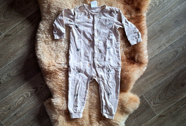 &M Schlafanzug / Einteiler mit Tieren – Gr. 92