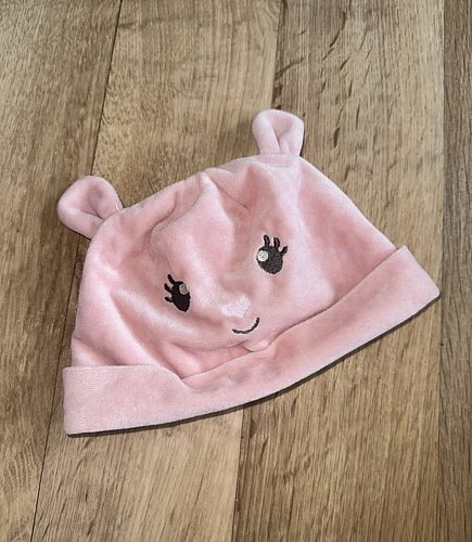 Mützen, Lätzchen und Stirnbänder