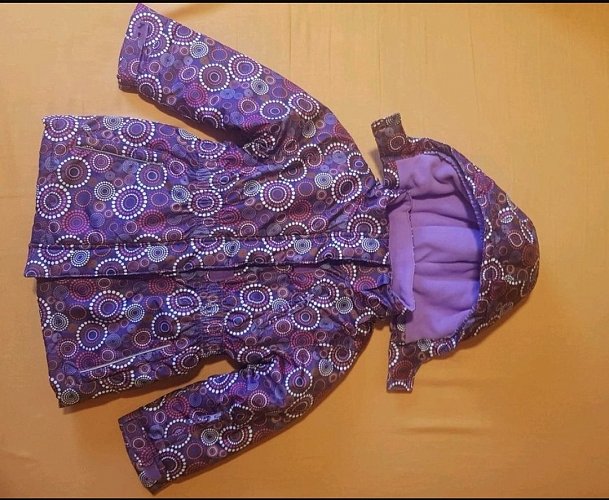 Schöne Jacke Kinderjacke sehr warm wasserabweisend G.116 WIE NEU