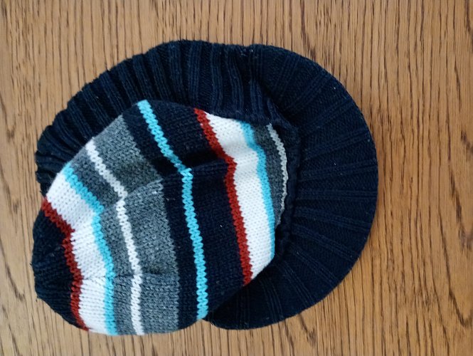 Übergangsschirmmütze blau-weiß-rot gestreift 49 cm