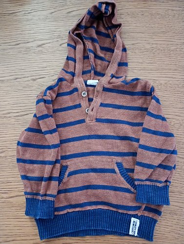 Pullover mit Kaputze braun-blau gestreift 80 HM