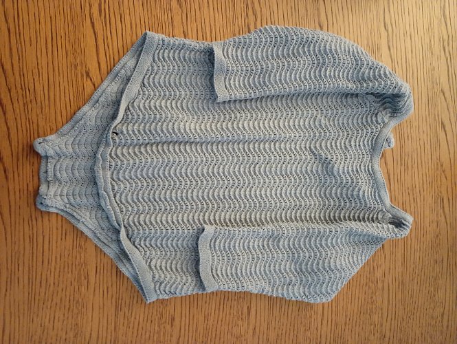 Langarmbody grau mit Strickmuster 86/92 Elodiee